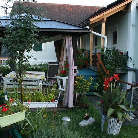Pension Pock Tieschen Exterior photo