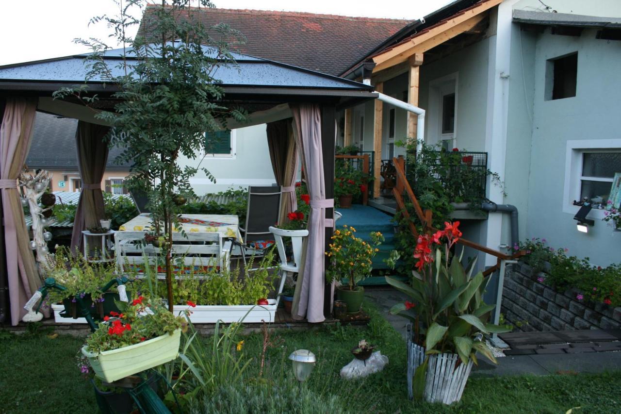 Pension Pock Tieschen Exterior photo